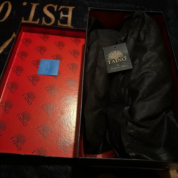 MATCHING MEN SET: Barabas M Shirt, Men Red Slacks 32/32, Mens Dress Shoes Size 9 - Picture 11 of 14